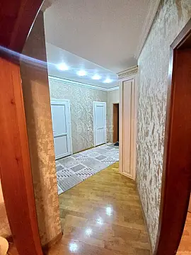 Satılır 2 otaqlı mənzil 100 m²