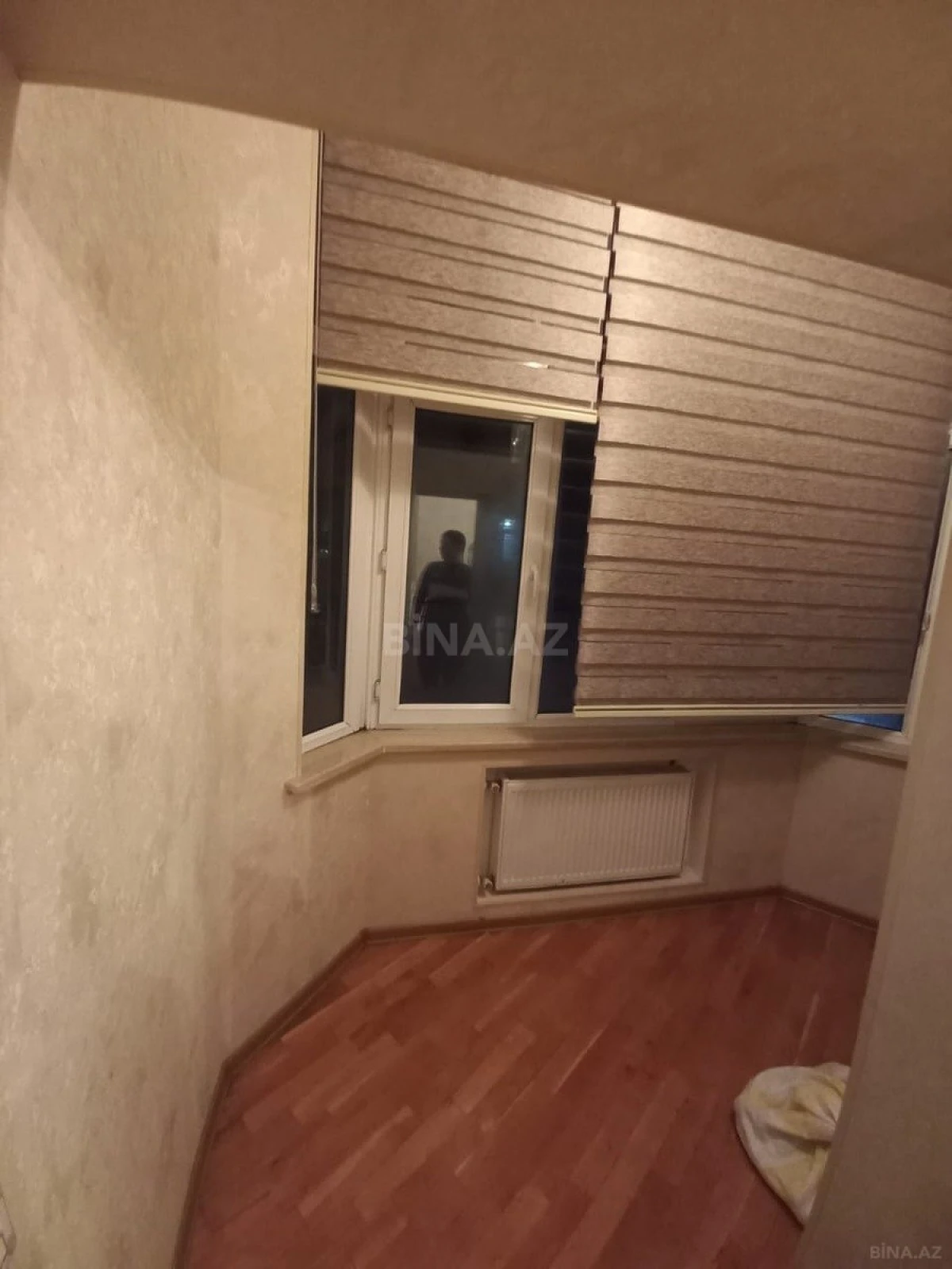 Satılır 2 otaqlı mənzil 100 m²