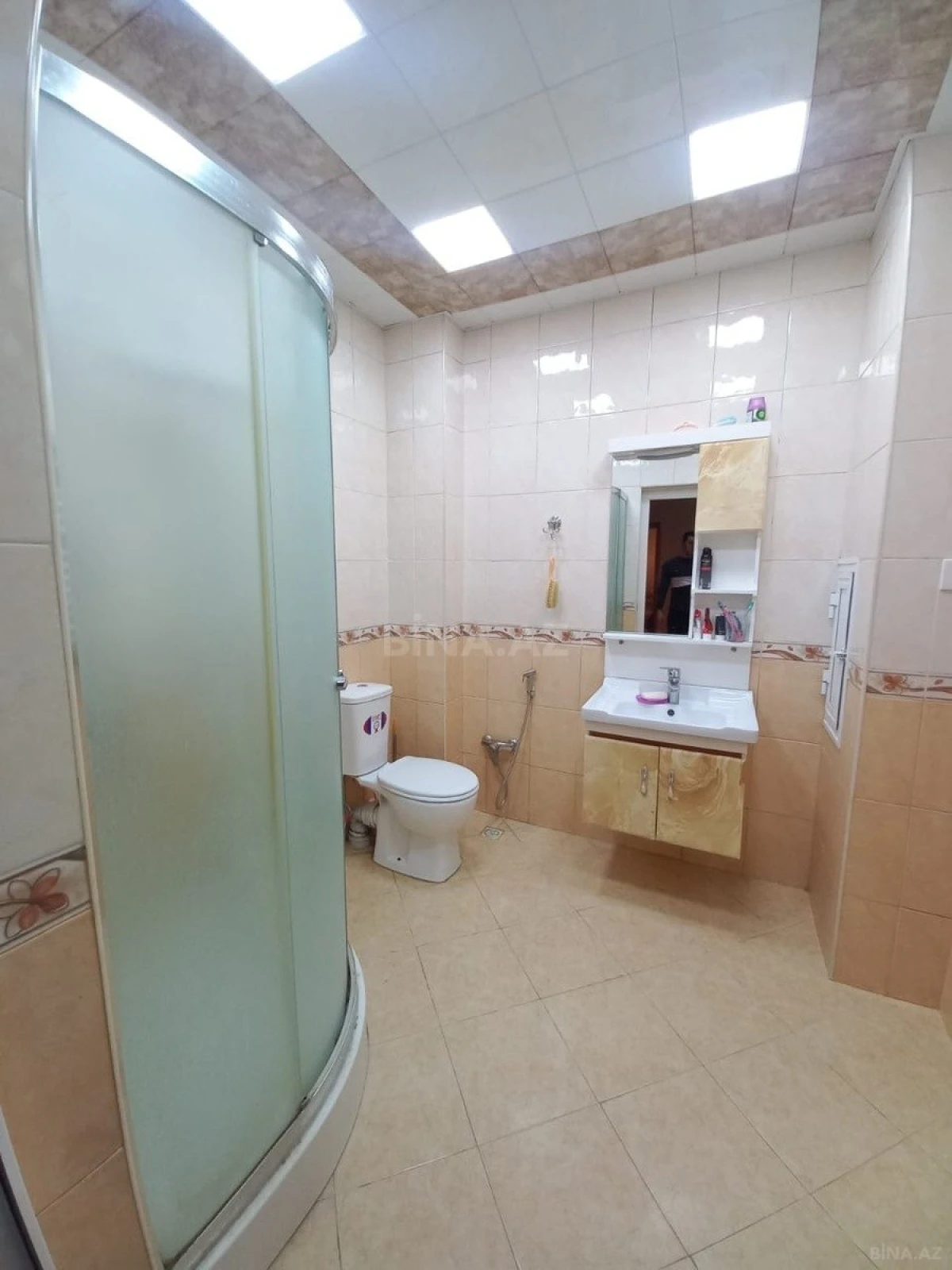 Satılır 2 otaqlı mənzil 100 m²