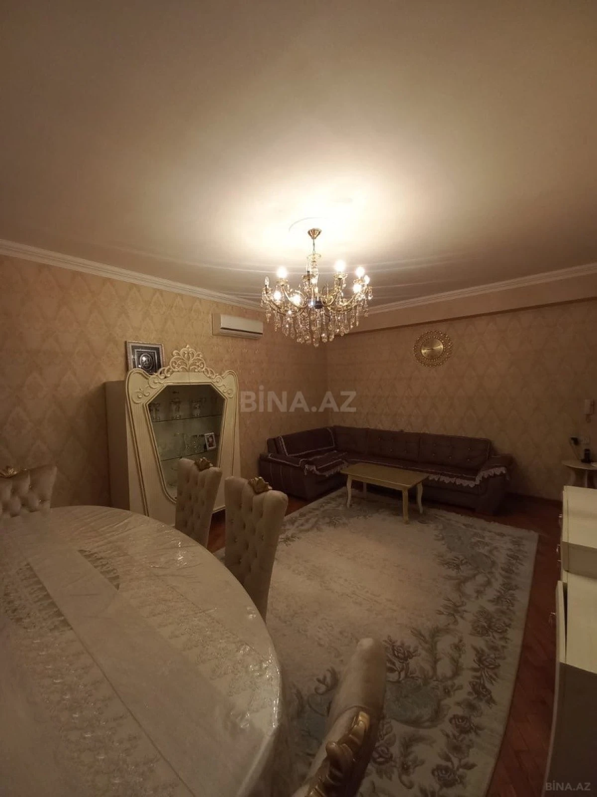 Satılır 2 otaqlı mənzil 100 m²