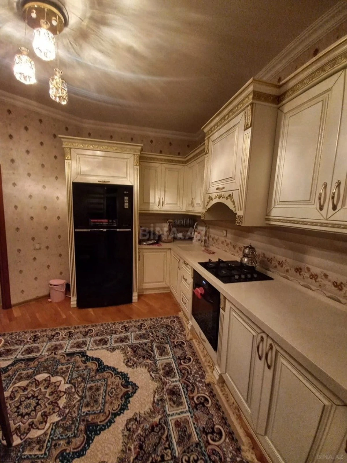 Satılır 2 otaqlı mənzil 100 m²