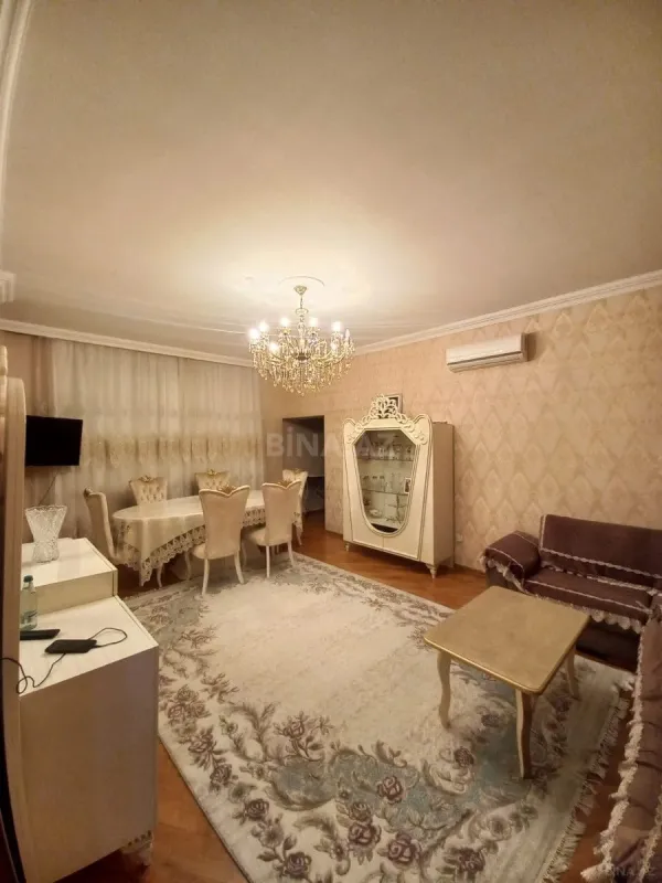 Satılır 2 otaqlı mənzil 100 m²