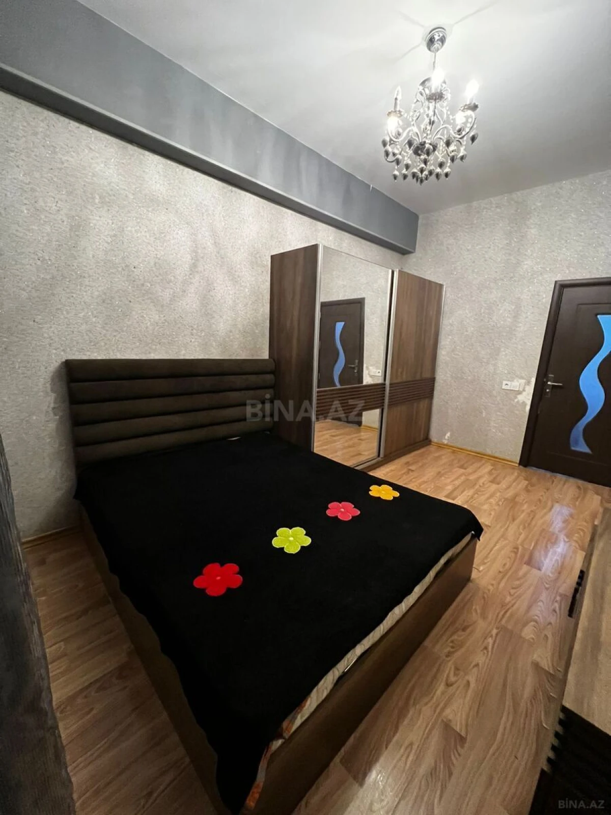 Satılır 3 otaqlı mənzil 90 m²