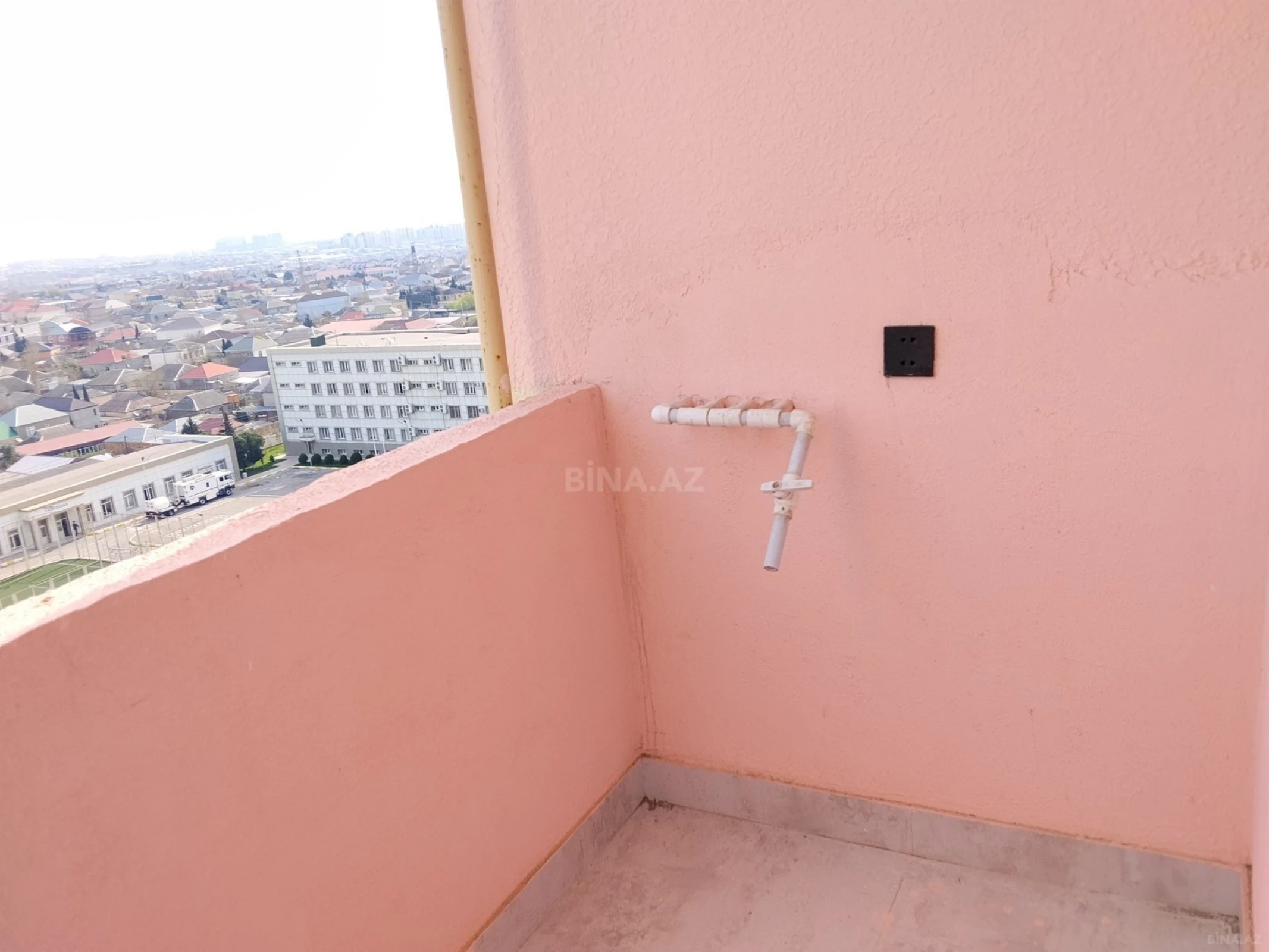 Satılır 2 otaqlı mənzil 68 m²