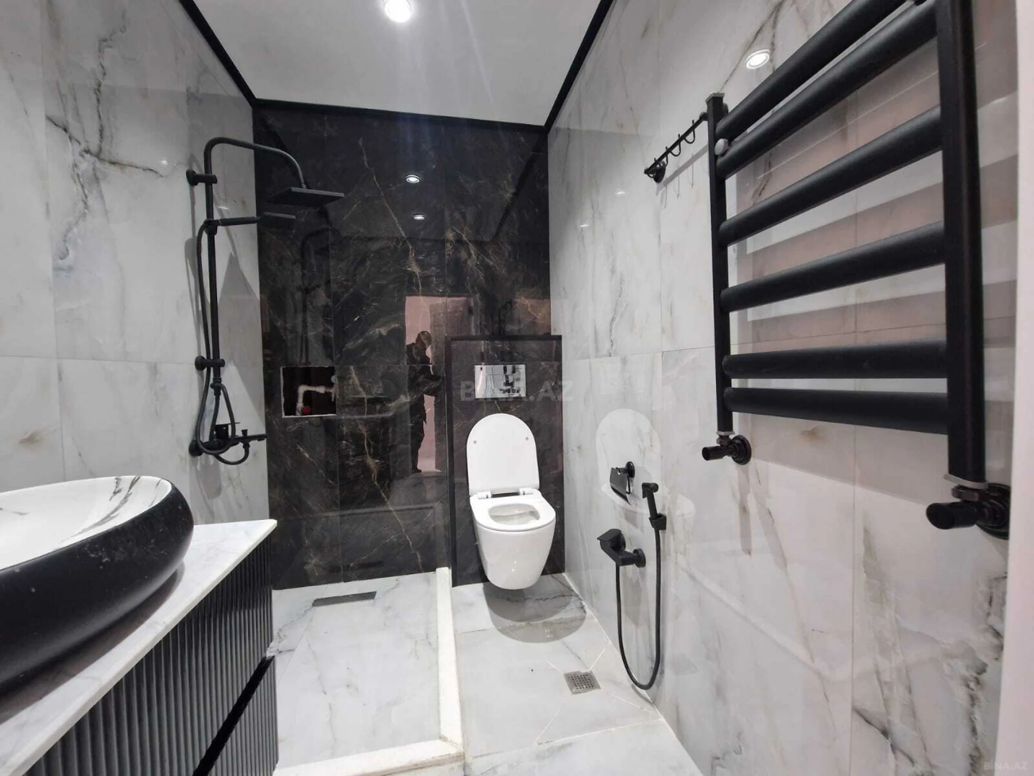 Satılır 2 otaqlı mənzil 53 m²