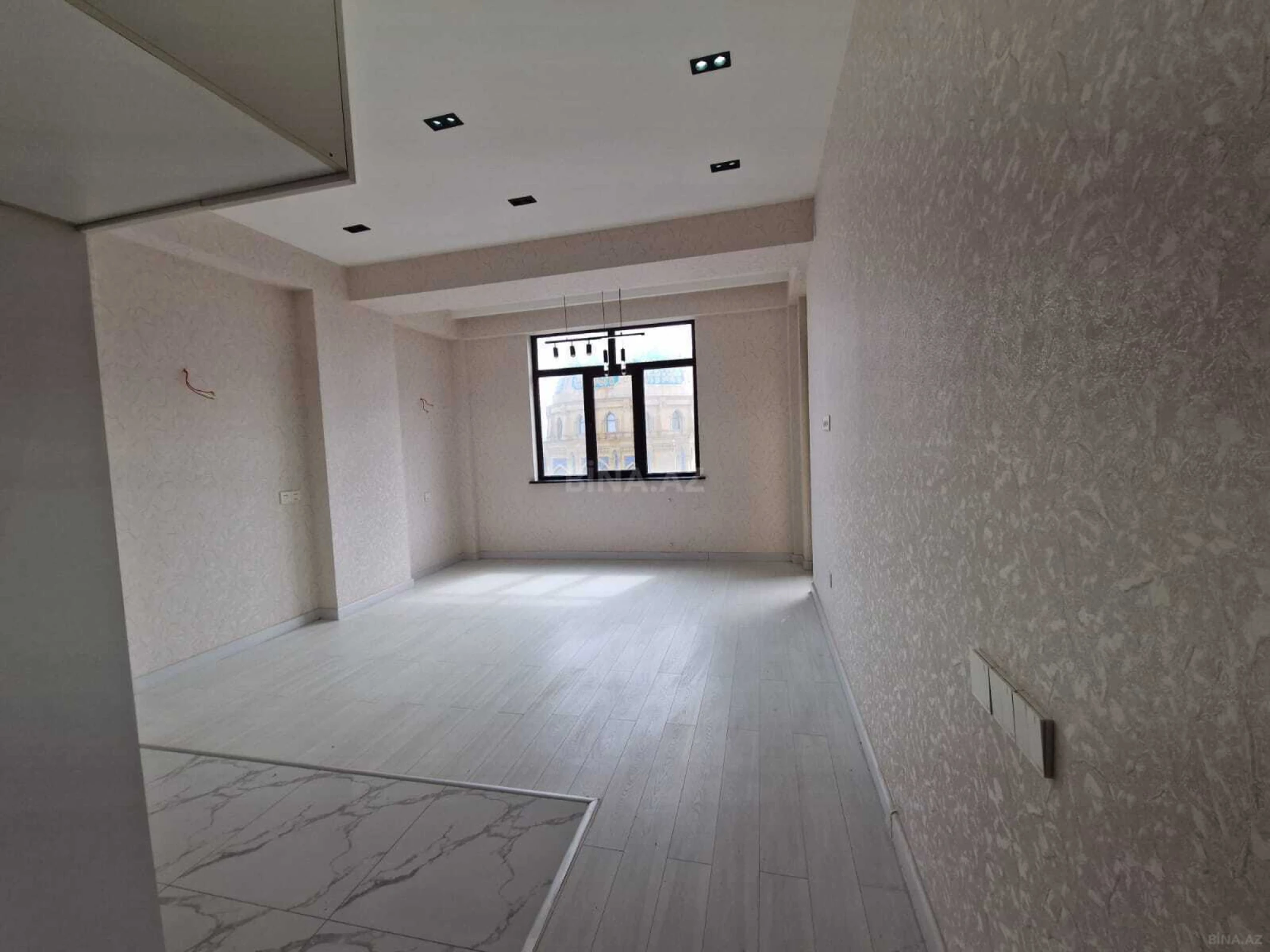 Satılır 2 otaqlı mənzil 53 m²