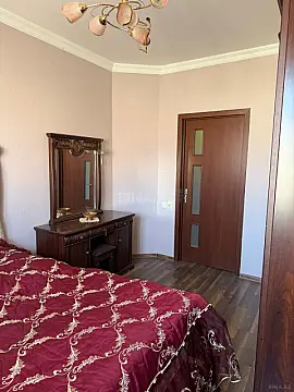 Satılır 2 otaqlı mənzil 61 m²