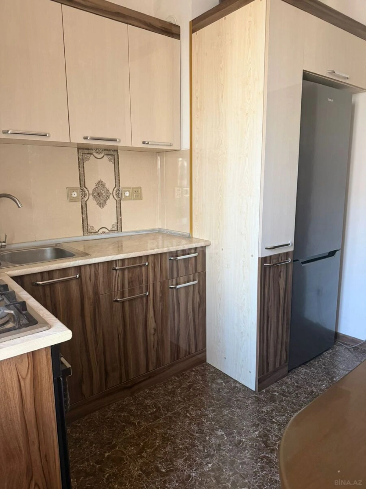 Satılır 2 otaqlı mənzil 61 m²