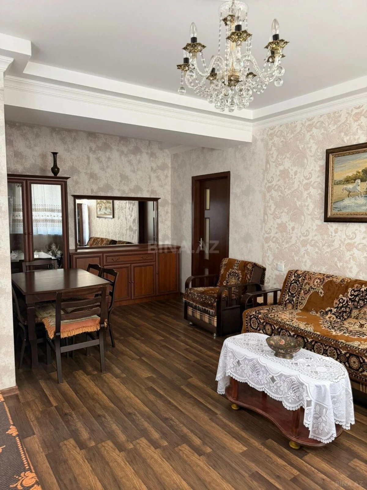 Satılır 2 otaqlı mənzil 61 m²