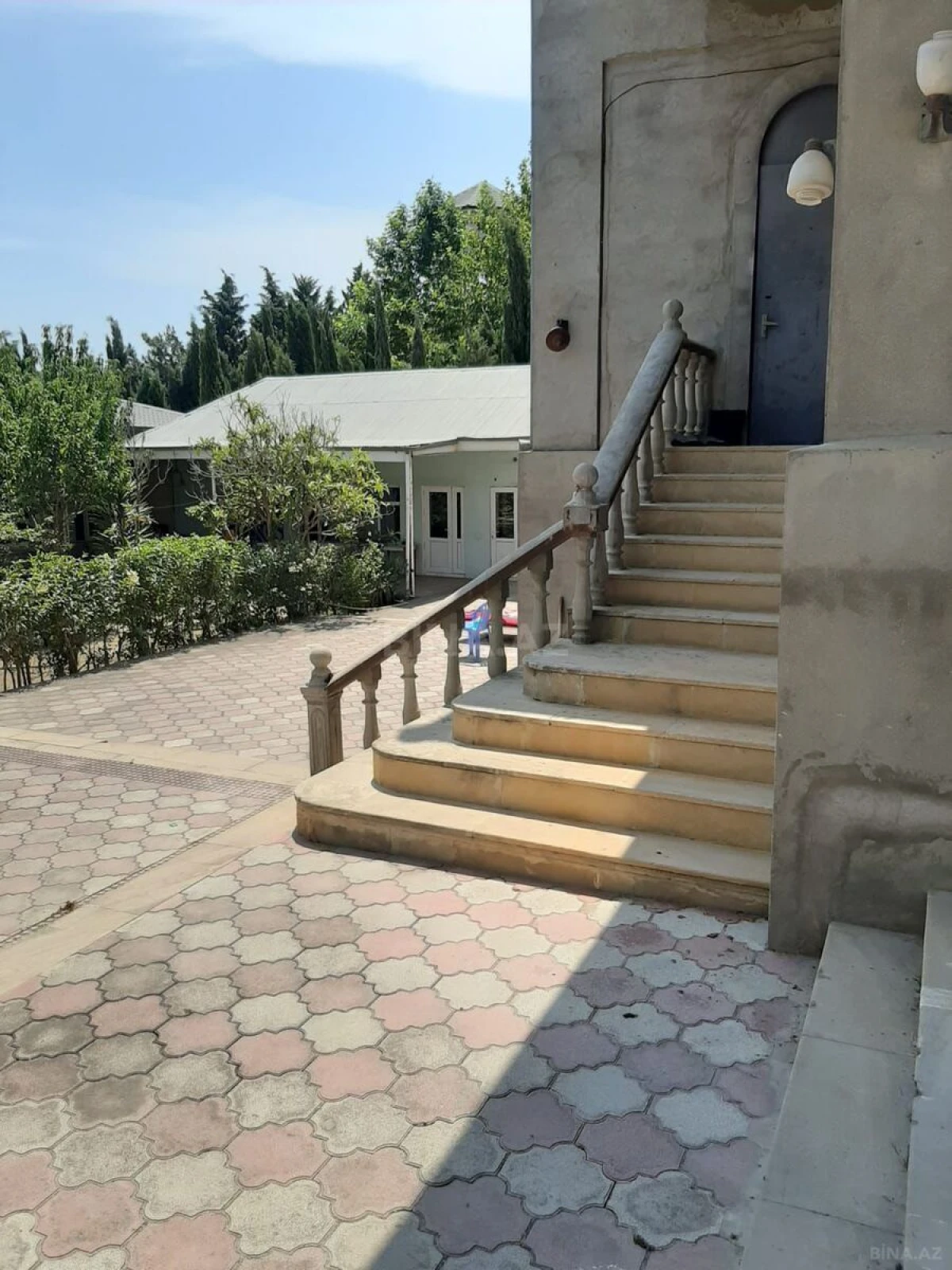 Satılır 6 otaqlı həyət evi 540 m²