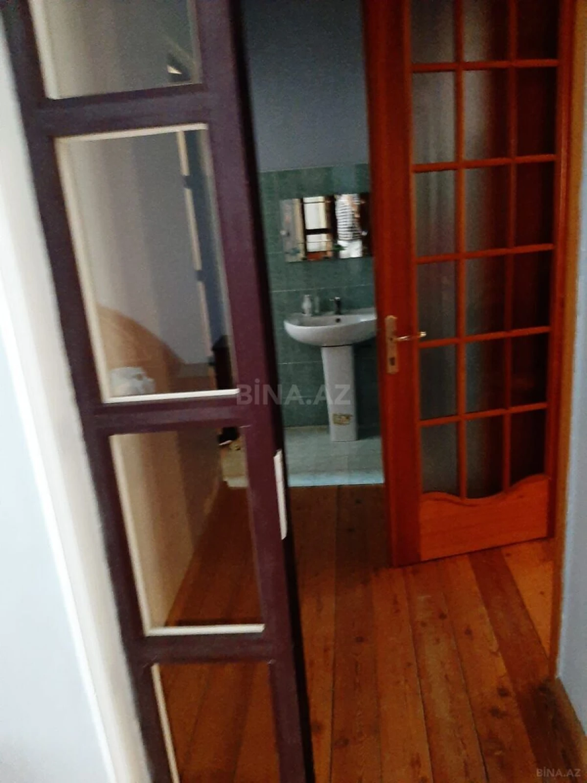 Satılır 6 otaqlı həyət evi 540 m²