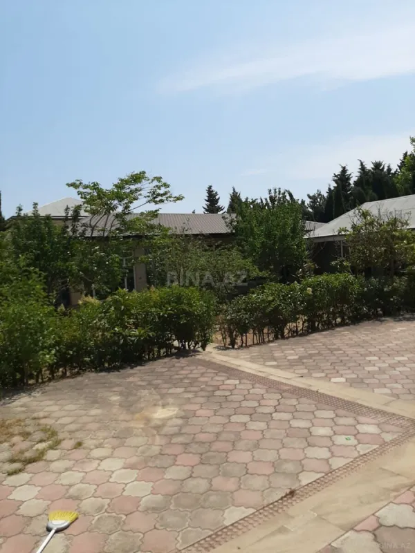 Satılır 6 otaqlı həyət evi 540 m²