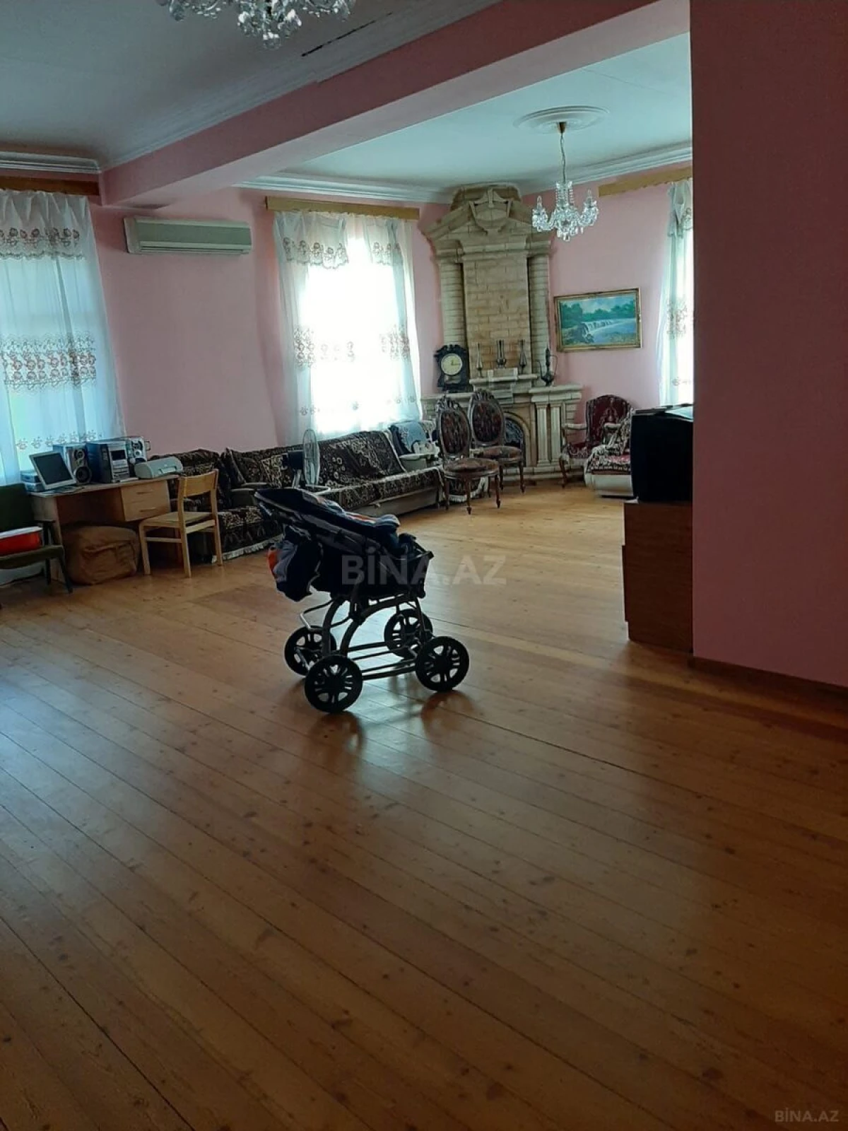 Satılır 6 otaqlı həyət evi 540 m²