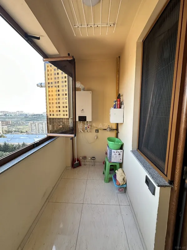 Satılır 2 otaqlı mənzil 93 m²