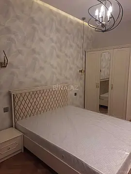 Kirayə verilir 2 otaqlı mənzil 77 m²