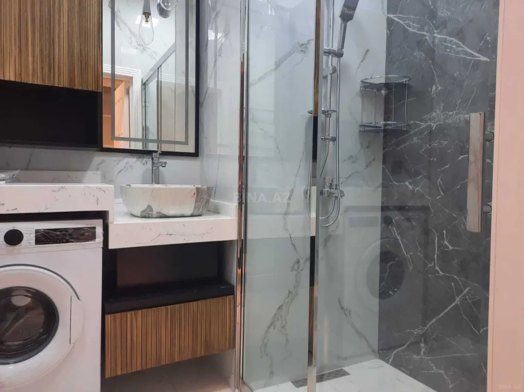 Kirayə verilir 2 otaqlı mənzil 77 m²