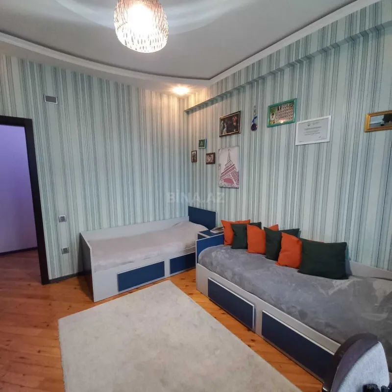 Satılır 3 otaqlı mənzil 92 m²