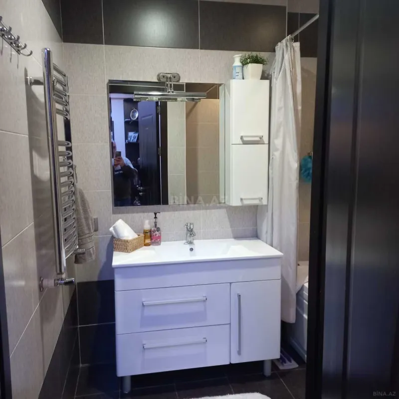 Satılır 3 otaqlı mənzil 92 m²