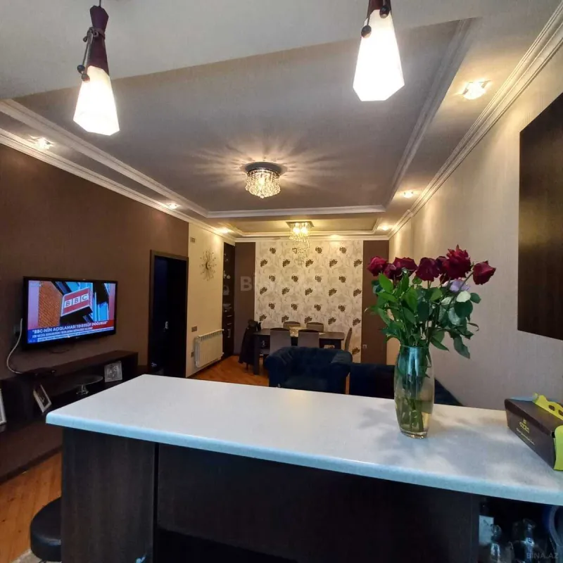 Satılır 3 otaqlı mənzil 92 m²