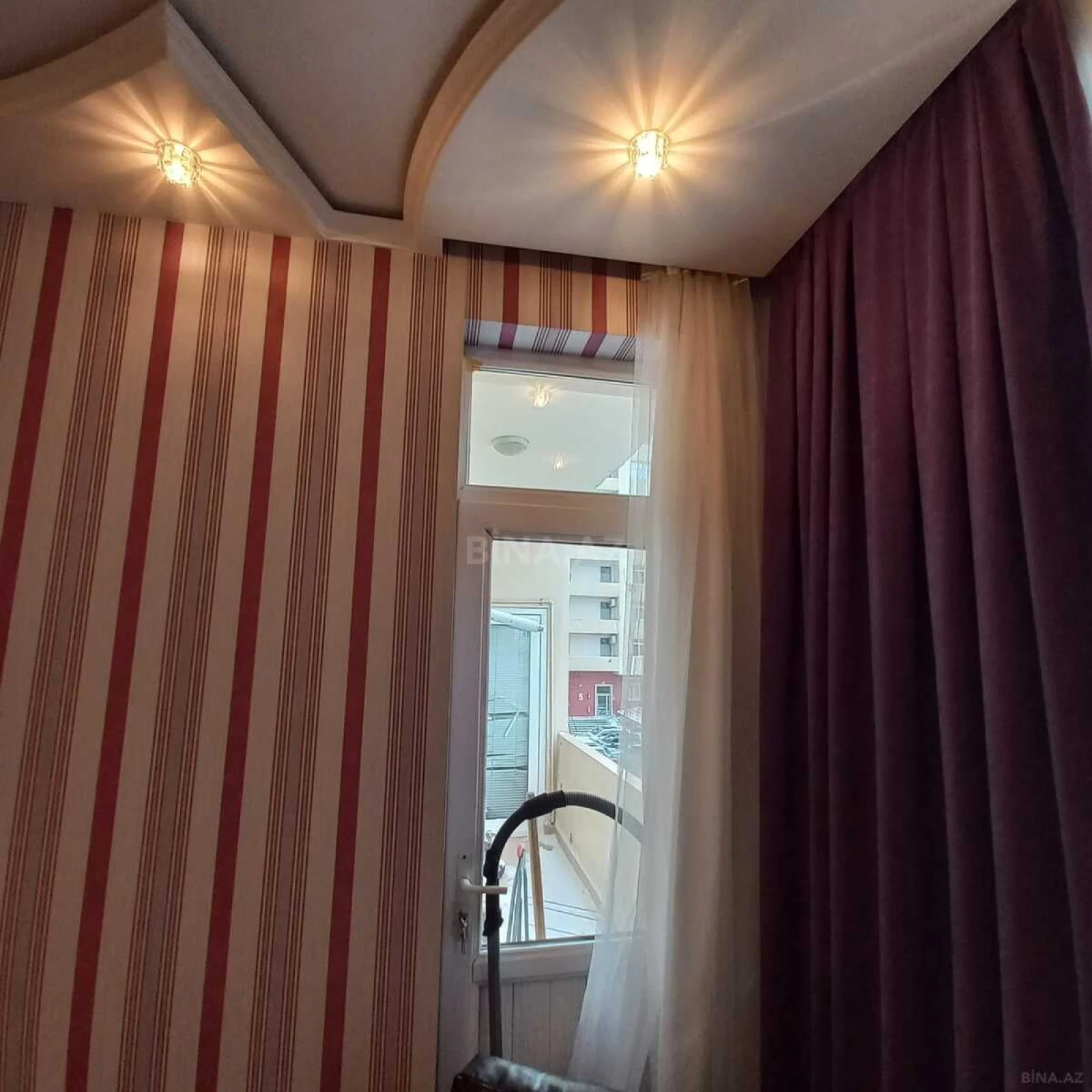 Satılır 3 otaqlı mənzil 92 m²