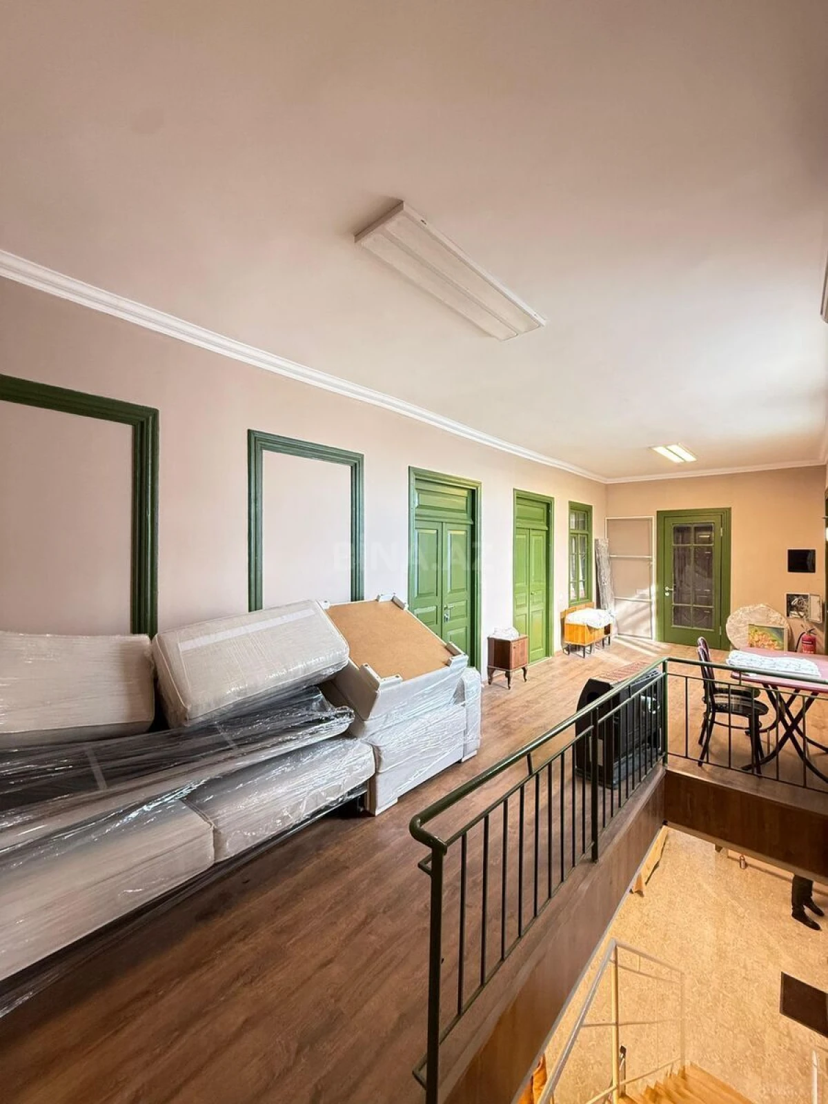 Satılır 5 otaqlı həyət evi 172 m²