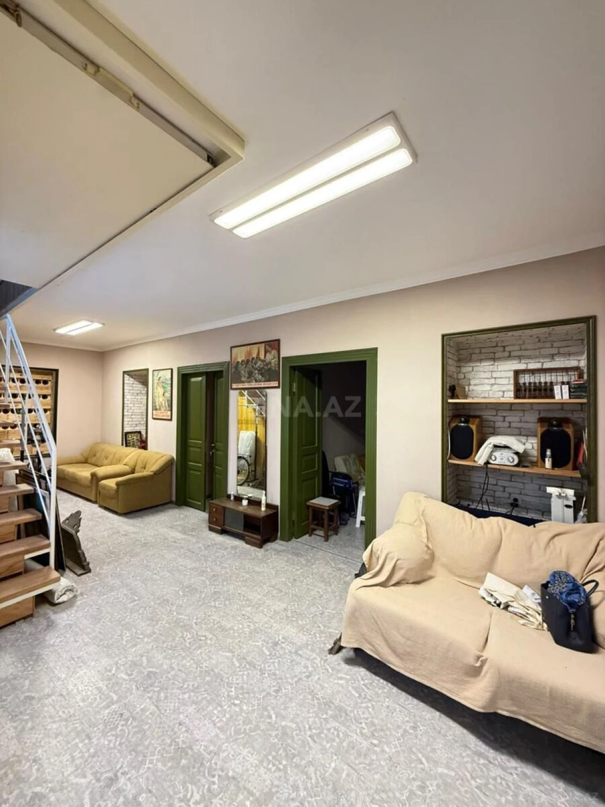 Satılır 5 otaqlı həyət evi 172 m²