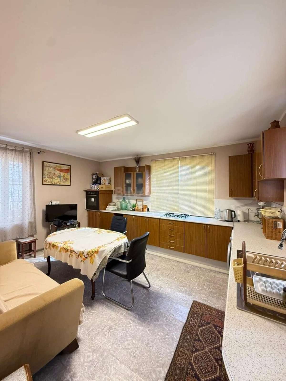 Satılır 5 otaqlı həyət evi 172 m²