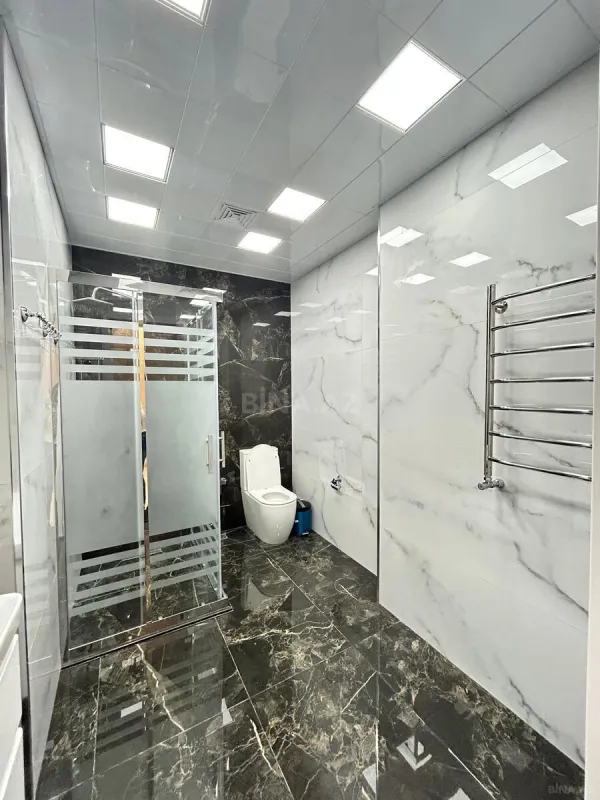 Kirayə verilir 2 otaqlı mənzil 106 m²