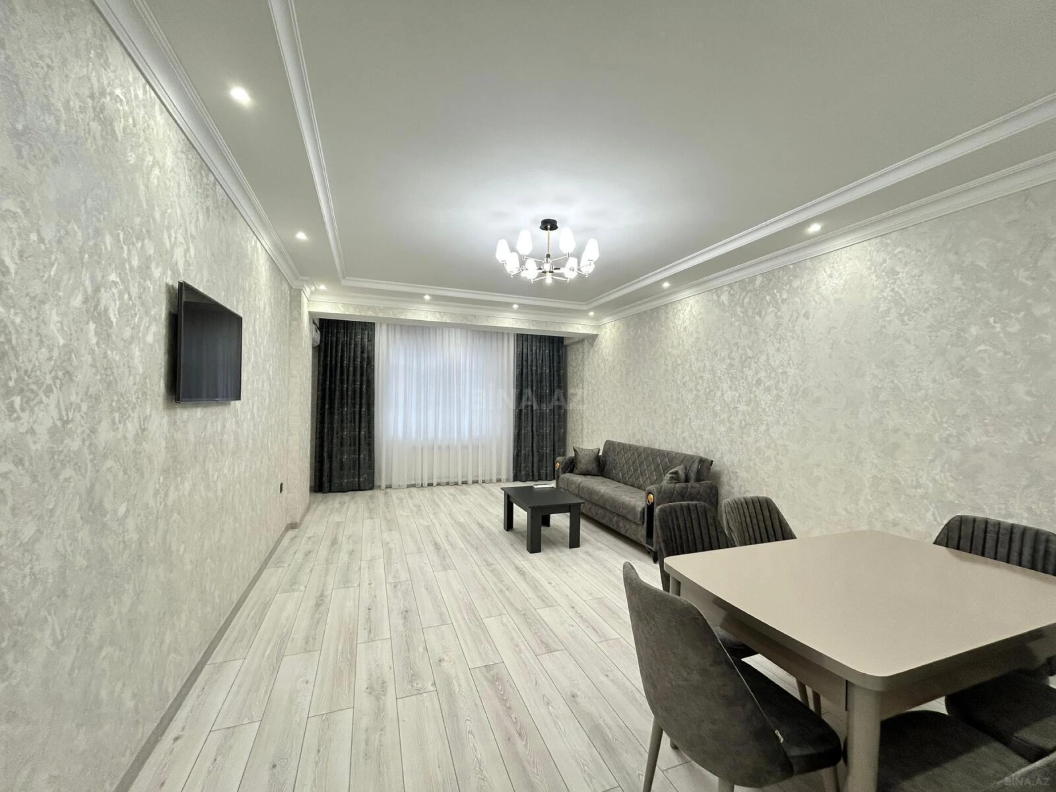 Kirayə verilir 2 otaqlı mənzil 106 m²
