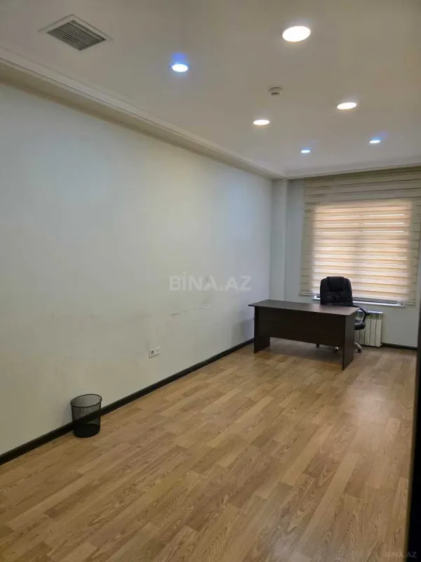 Kirayə verilir 1 otaqlı ofis 25 m²