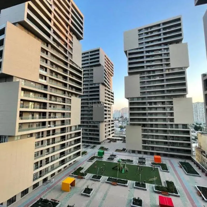 Satılır 2 otaqlı mənzil 65 m²