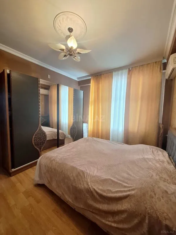 Satılır 3 otaqlı mənzil 95 m²