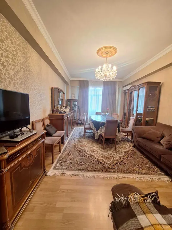 Satılır 3 otaqlı mənzil 95 m²