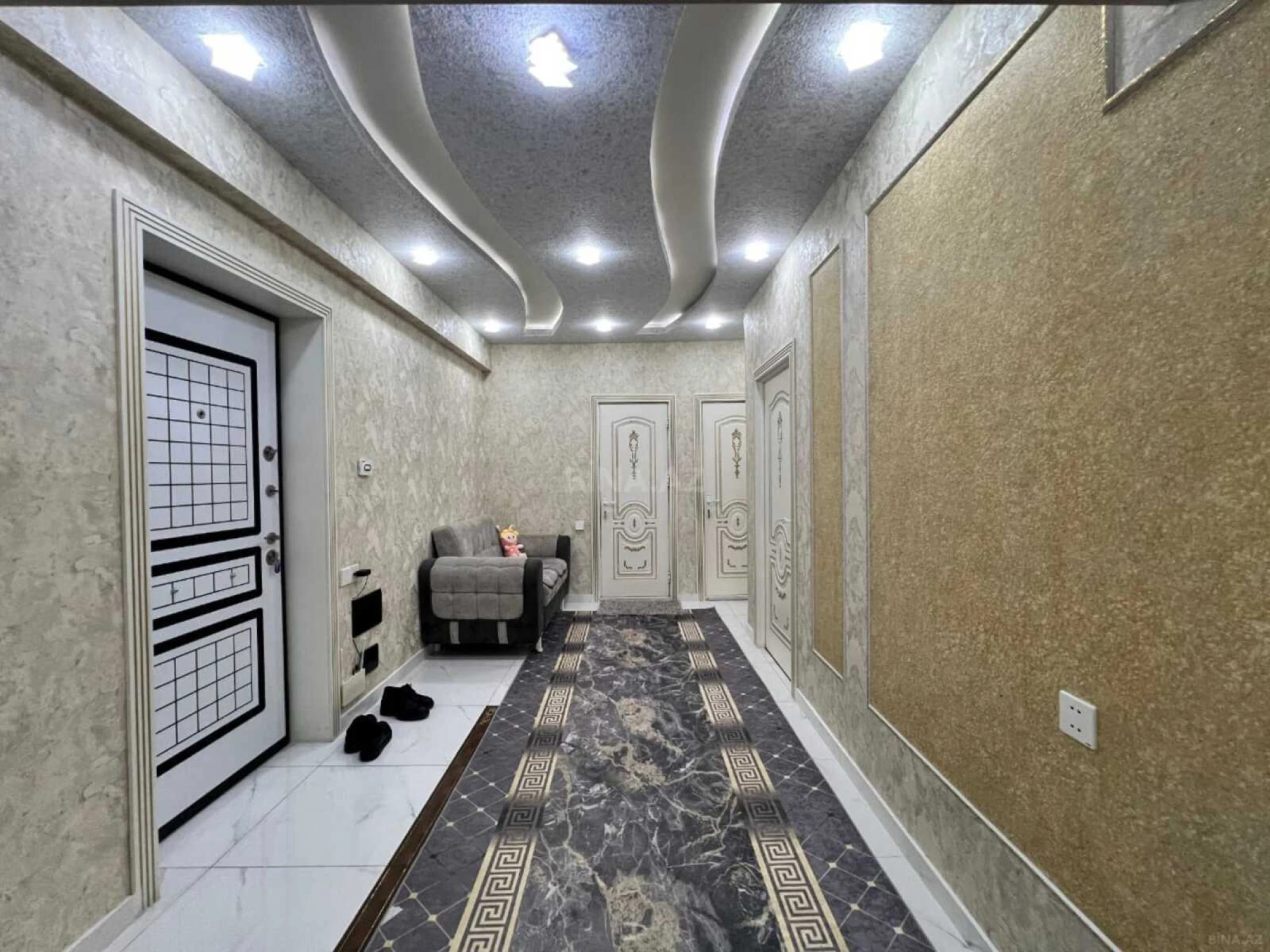 Satılır 3 otaqlı mənzil 120 m²