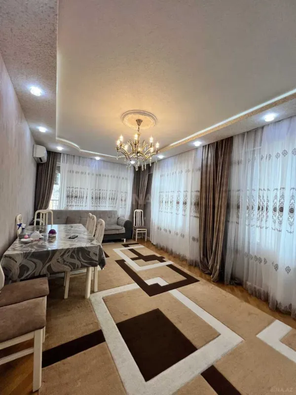 Satılır 3 otaqlı mənzil 120 m²