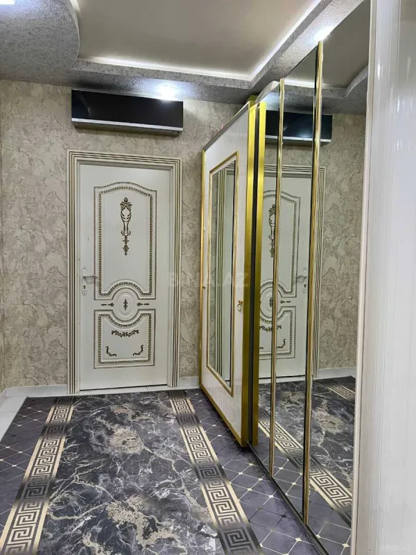 Satılır 3 otaqlı mənzil 120 m²