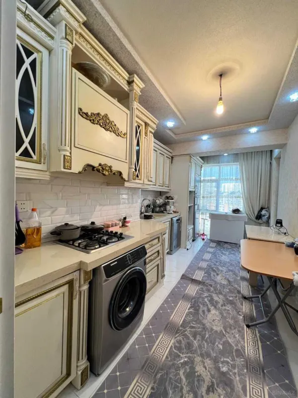 Satılır 3 otaqlı mənzil 120 m²