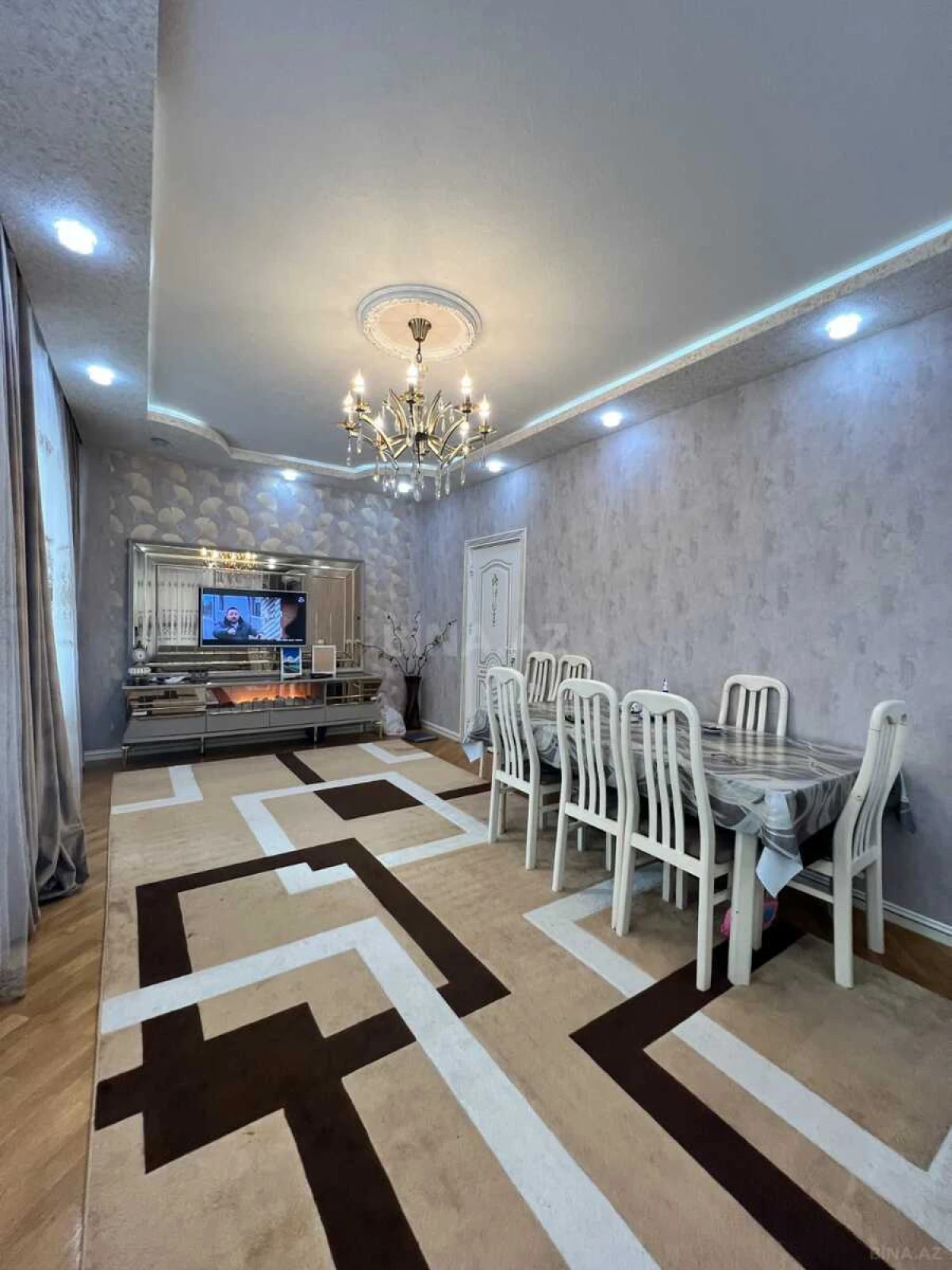 Satılır 3 otaqlı mənzil 120 m²