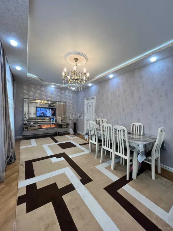 Satılır 3 otaqlı mənzil 120 m²