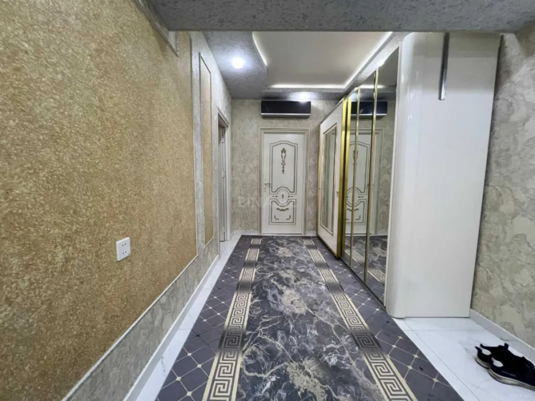 Satılır 3 otaqlı mənzil 120 m²