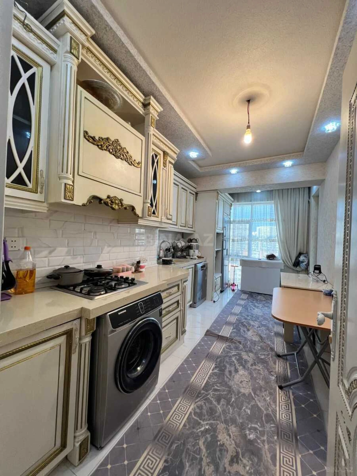 Satılır 3 otaqlı mənzil 120 m²