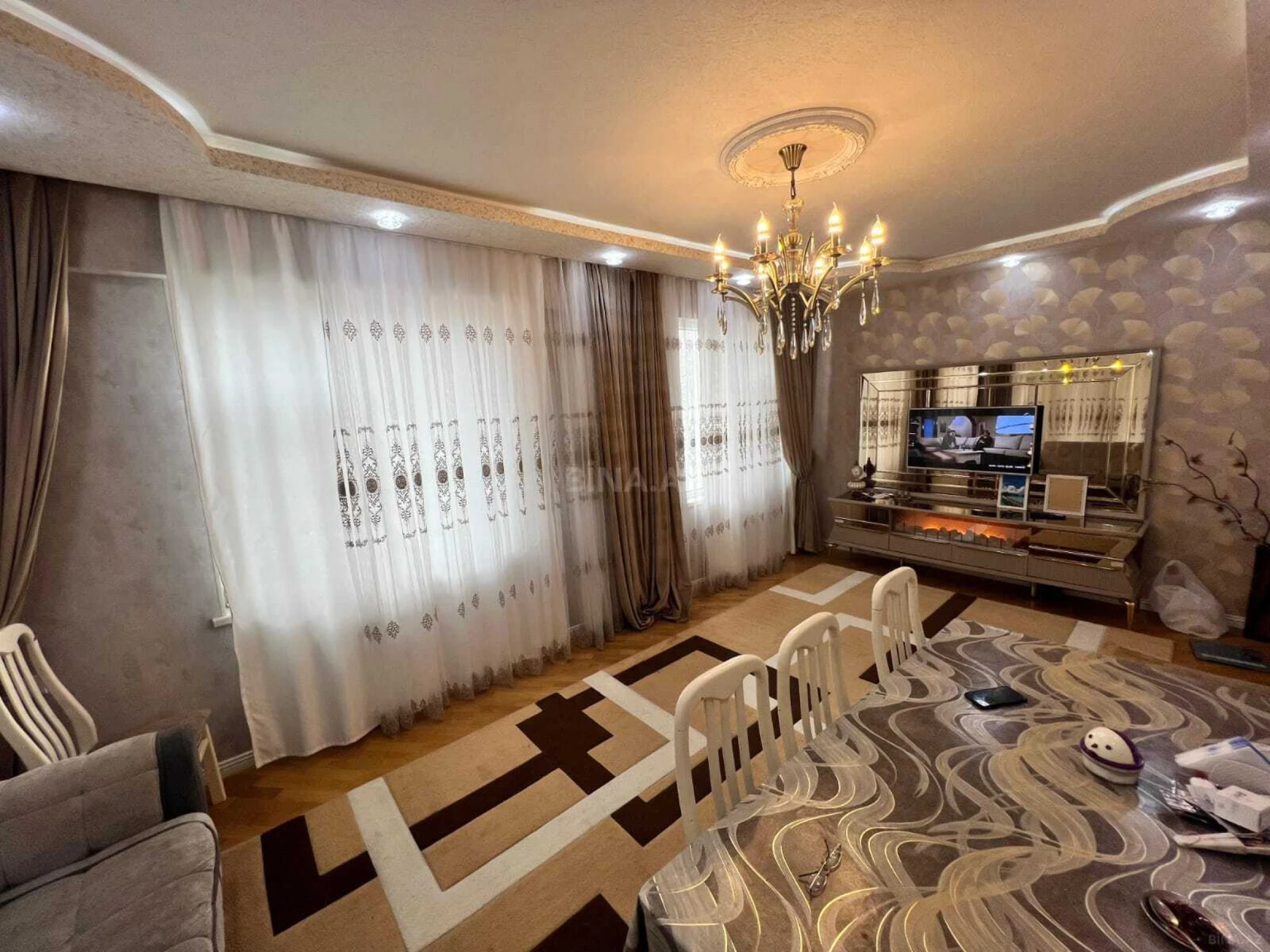 Satılır 3 otaqlı mənzil 120 m²