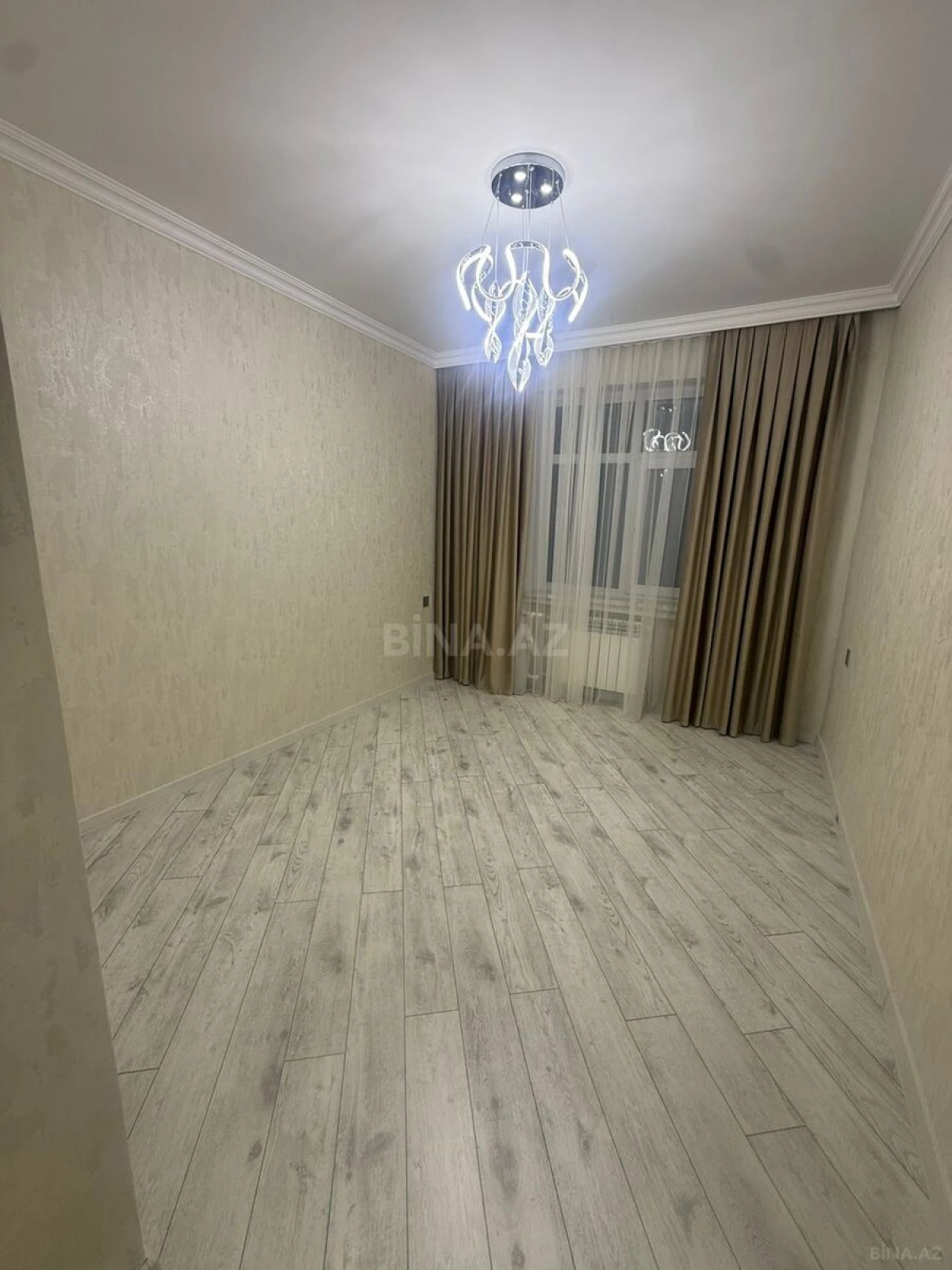 Satılır 3 otaqlı mənzil 62 m²