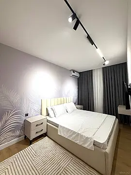 Kirayə verilir 2 otaqlı mənzil 80 m²