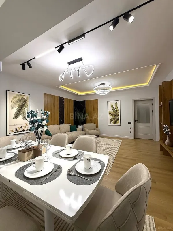 Kirayə verilir 2 otaqlı mənzil 80 m²