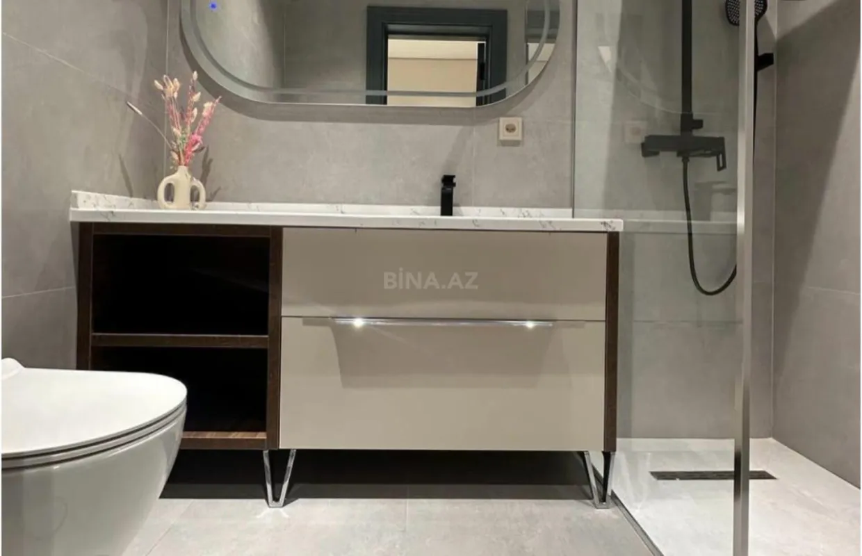 Kirayə verilir 2 otaqlı mənzil 75 m²