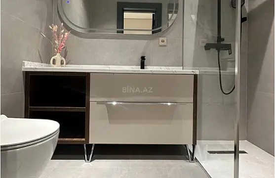 Kirayə verilir 2 otaqlı mənzil 75 m²