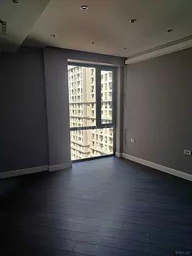 Satılır 4 otaqlı mənzil 139 m²