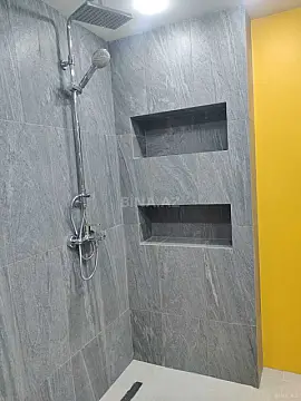 Satılır 4 otaqlı mənzil 139 m²