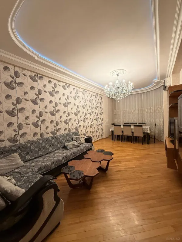 Satılır 3 otaqlı mənzil 115 m²